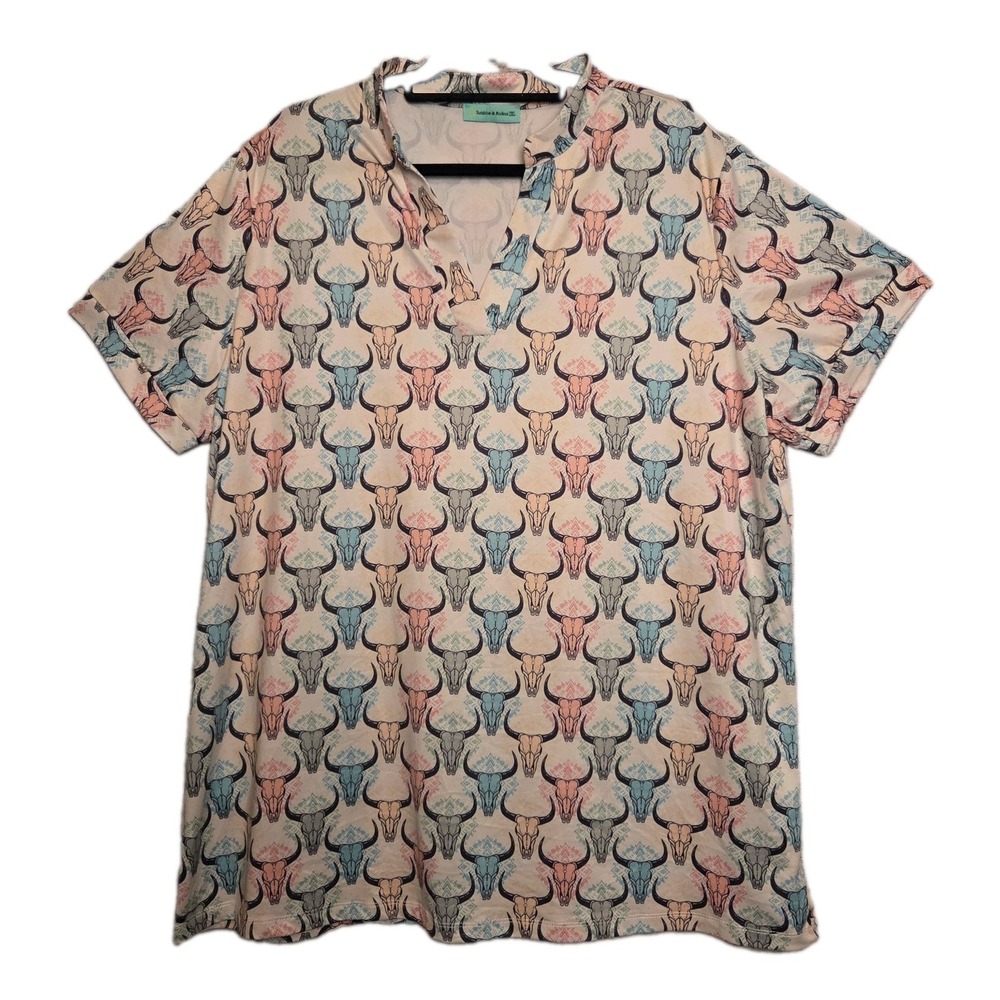Sunshine & Rodeos Women's 2XL Tunic Southwestern All-Over-Print Shirt Cow Skulls